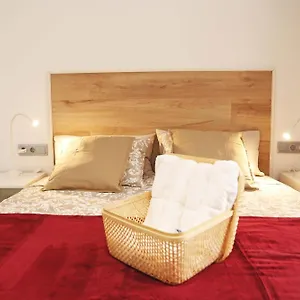 https://hostal-gracia.catalonia-hotels.com